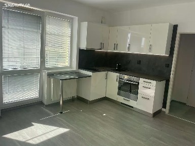 Prodej bytu 1+kk 31 m² Labská louka, Hradec Králové - Třebeš