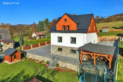 Prodej rodinného domu 240 m², pozemek 1548 m² Dolní Podluží