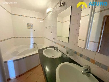 Pronájem bytu 3+1 83 m² Kabelíkova, Přerov - Přerov I-Město