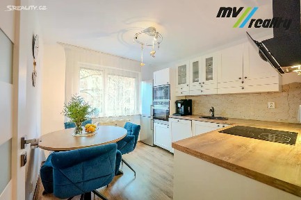 Prodej bytu 3+1 68 m² Braniborská, Milovice - Mladá
