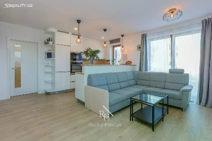 Prodej bytu 5+kk 115 m² Buková, Unhošť