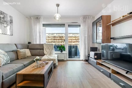 Prodej bytu 2+kk 55 m² Strnadových, Praha - Vysočany