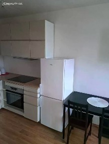 Pronájem bytu 1+kk 37 m² Praha - Praha 13
