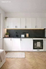 Pronájem bytu 1+kk 17 m² Praha - Praha 10