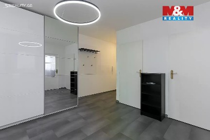 Pronájem bytu 3+1 65 m² Donovalská, Praha - Chodov