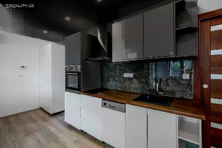 Pronájem bytu 2+kk 48 m² Revoluční, Měšice