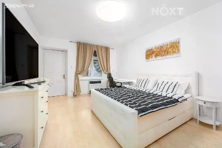 Pronájem bytu 2+kk 52 m² Na Břehu, Praha - Vysočany