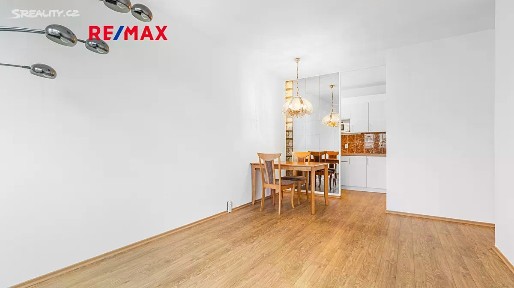 Pronájem bytu 2+kk 39 m² Dürerova, Praha - Strašnice