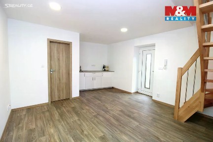 Pronájem kanceláře 43 m² Revoluční, Měšice