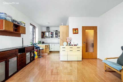 Prodej bytu 2+kk 55 m² Pickova, Praha - Zbraslav