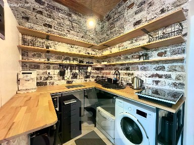 Pronájem bytu 1+kk 28 m² Na Folimance, Praha - Vinohrady