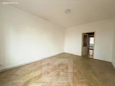 Pronájem bytu 3+1 70 m² Hanusova, Praha - Michle