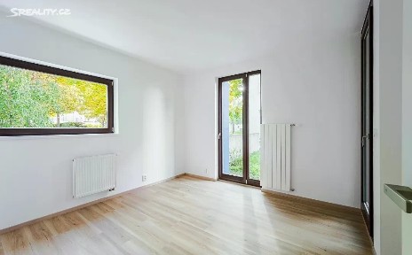 Pronájem bytu 3+kk 80 m² V Rovinách, Praha - Podolí