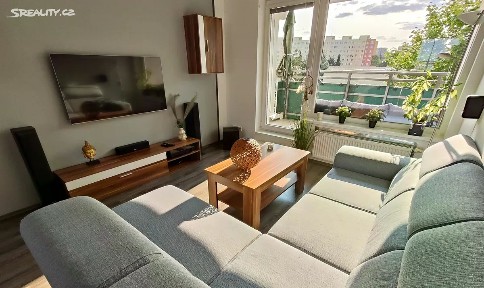 Pronájem bytu 2+kk 60 m² Hornoměcholupská, Praha - Horní Měcholupy