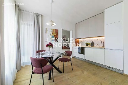 Kralupy nad Vltavou, Mělník, Husova