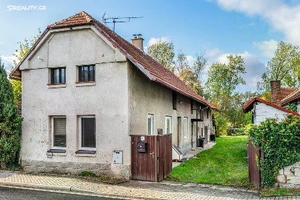 Prodej rodinného domu 213 m², pozemek 982 m² Dománovice