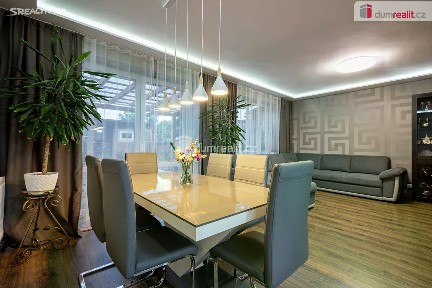 Prodej rodinného domu 118 m², pozemek 236 m² Lomená, Veltrusy