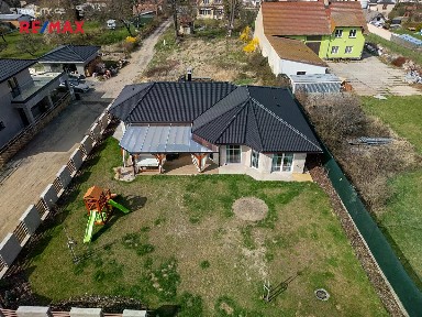 Prodej rodinného domu 140 m², pozemek 801 m² Kostelec nad Černými lesy