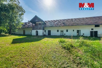 Prodej rodinného domu 450 m², pozemek 1371 m² Velim - Vítězov