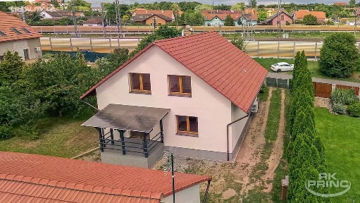 Prodej rodinného domu 235 m², pozemek 1005 m² Nádražní, Poříčany
