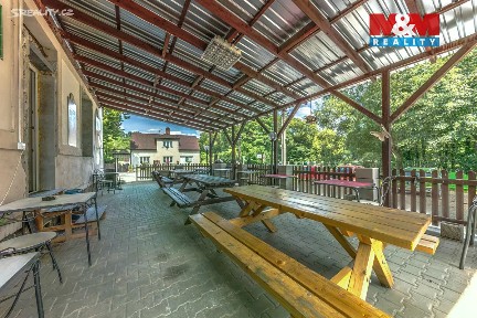 Prodej rodinného domu 350 m², pozemek 922 m² Bystřice - Jarkovice