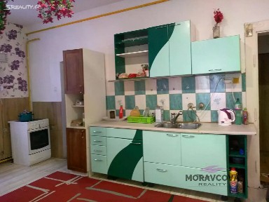 Prodej rodinného domu 350 m², pozemek 676 m² Zámecké náměstí, Žleby