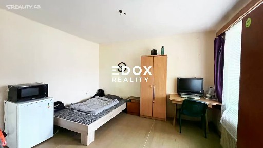 Prodej rodinného domu 165 m², pozemek 909 m² Skryje