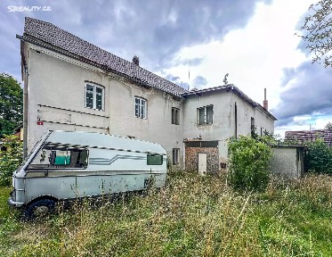 Prodej rodinného domu 300 m², pozemek 842 m² Mukařov