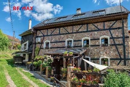 Prodej rodinného domu 200 m², pozemek 152 m² Všechlapy