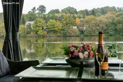 Prodej rodinného domu 220 m², pozemek 1300 m² Říčany