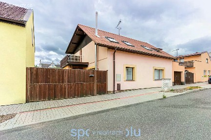 Prodej rodinného domu 250 m², pozemek 468 m² U Cihelny, Poříčany