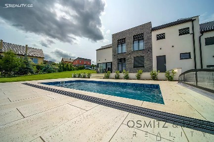 Prodej rodinného domu 301 m², pozemek 743 m² Trubín