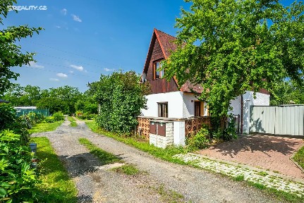 Prodej rodinného domu 226 m², pozemek 741 m² Tišice - Kozly