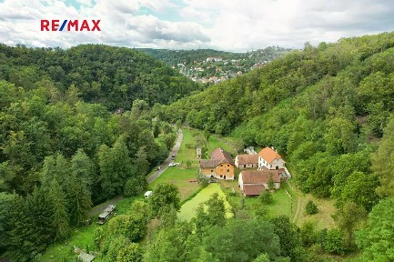 Prodej zemědělské usedlosti 623 m², pozemek 12500 m² Březová-Oleško - Oleško