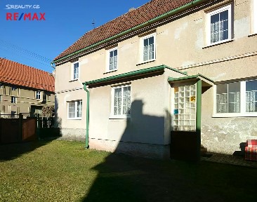 Prodej rodinného domu 200 m², pozemek 1285 m² Hořesedly