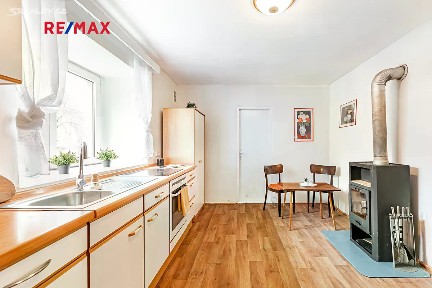 Prodej rodinného domu 260 m², pozemek 379 m² Slabce - Rousínov