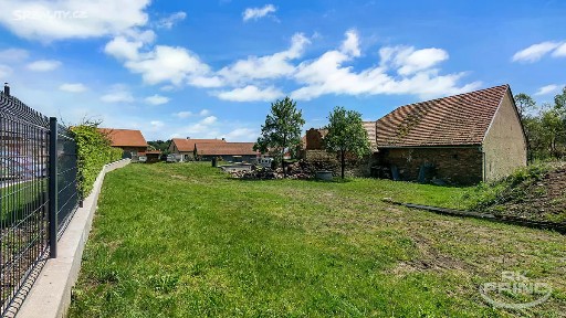 Prodej rodinného domu 480 m², pozemek 2701 m² Lešany - Břežany
