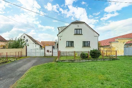 Prodej zemědělské usedlosti 285 m², pozemek 2966 m² Soběkury