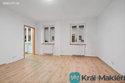 Pronájem bytu 1+kk 32 m² Rochov