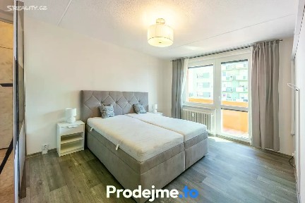 Pronájem bytu 3+1 79 m² Krylova, Znojmo - Přímětice