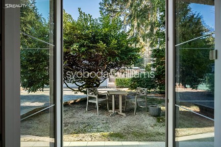 Pronájem bytu 3+1 190 m² Slavětínská, Praha - Klánovice