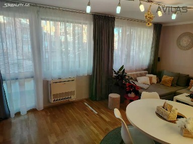 Benešov, Kpt. Nálepky