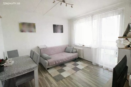 Prodej bytu 2+1 54 m² Průběžná, Milovice - Mladá