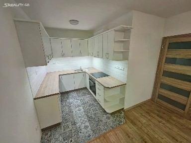 Pronájem bytu 2+kk 42 m² Dukelská, Litoměřice - Předměstí