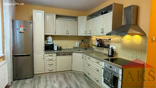Prodej bytu 3+1 76 m² Miloňovice