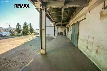 Pronájem skladového prostoru 456 m² Ve žlíbku, Praha - Horní Počernice
