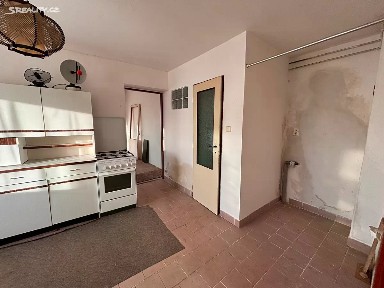 Pronájem bytu 1+1 39 m² Koloveč