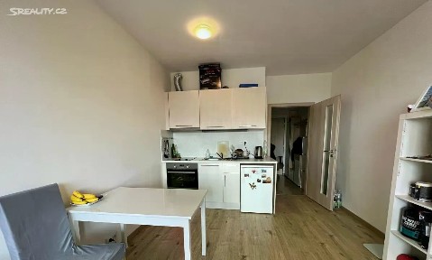 Prodej bytu 1+kk 28 m² Holýšovská, Praha - Stodůlky