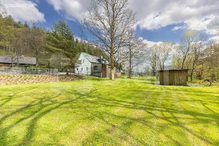 Prodej rodinného domu 370 m², pozemek 3106 m² Malá Morávka