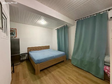 Pronájem bytu 1+kk 25 m² Západní, Karlovy Vary